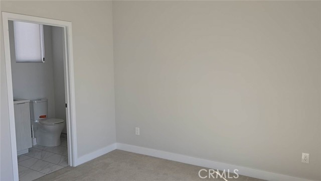 Detail Gallery Image 10 of 11 For 319 S Serrano #1/2,  Los Angeles,  CA 90020 - 3 Beds | 3 Baths