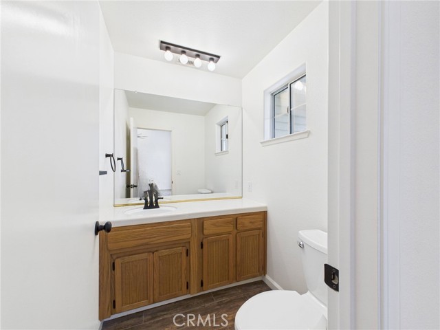 Detail Gallery Image 10 of 46 For 10781 N Windham Bay Cir, Fresno,  CA 93730 - 3 Beds | 2/1 Baths