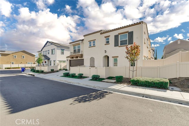 Detail Gallery Image 3 of 44 For 31969 Monet, Yucaipa,  CA 92399 - 3 Beds | 2/1 Baths