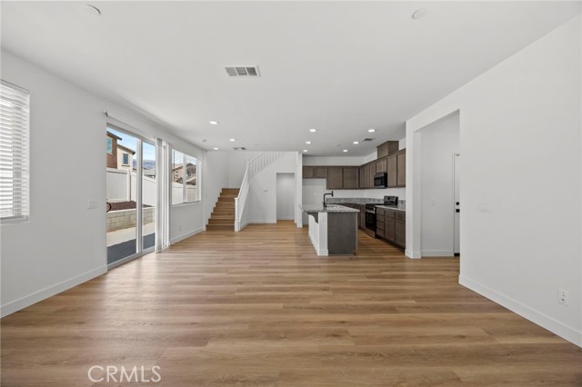 Detail Gallery Image 9 of 52 For 1527 Amethyst Ln, Beaumont,  CA 92223 - 3 Beds | 2/1 Baths