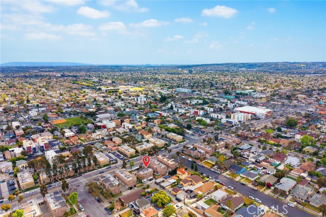 Detail Gallery Image 31 of 34 For 1569 W Jefferson Blvd,, Los Angeles,  CA 90018 - 3 Beds | 2/1 Baths