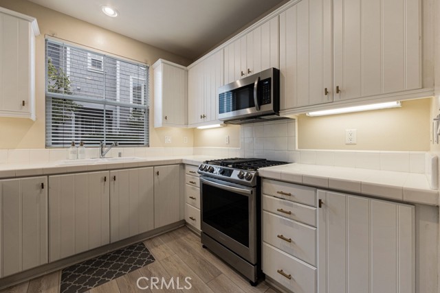 1800 Pacific Coast, Redondo Beach, California 90277, 3 Bedrooms Bedrooms, ,2 BathroomsBathrooms,Residential,Sold,Pacific Coast,SB25026327