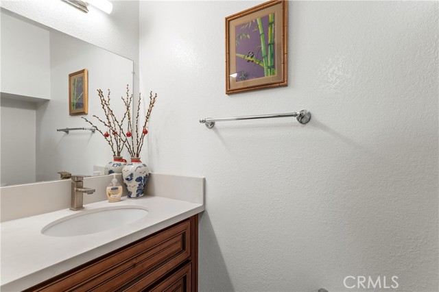 Detail Gallery Image 20 of 45 For 119 N Alhambra Ave #D,  Monterey Park,  CA 91755 - 3 Beds | 3 Baths