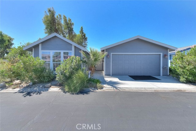 Front Image Thumbnail for CRIV26179564