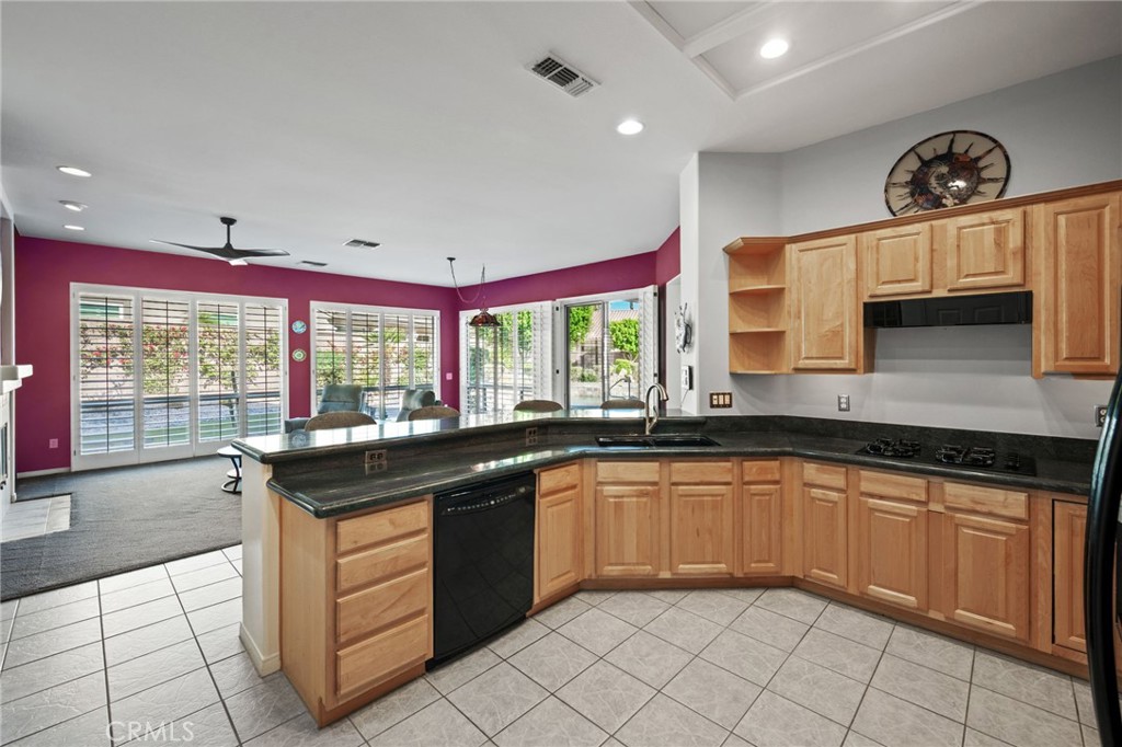 MLS #OC25246344 image #13