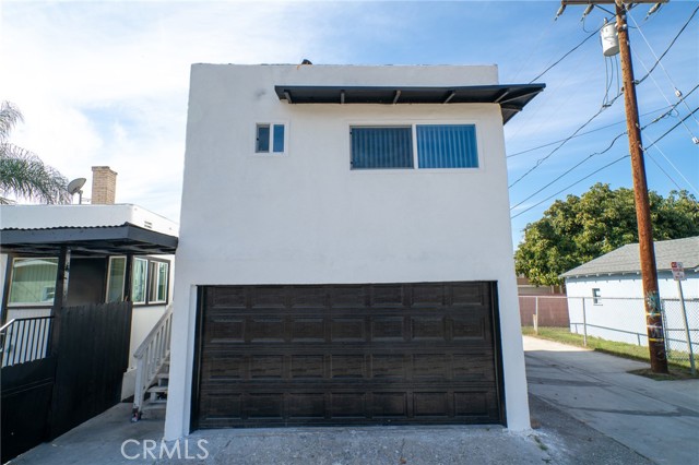 415 W Pine Street, Santa Ana CA: https://media.crmls.org/medias/7142c563-7a0a-47f6-ba0d-d9e230a32567.jpg