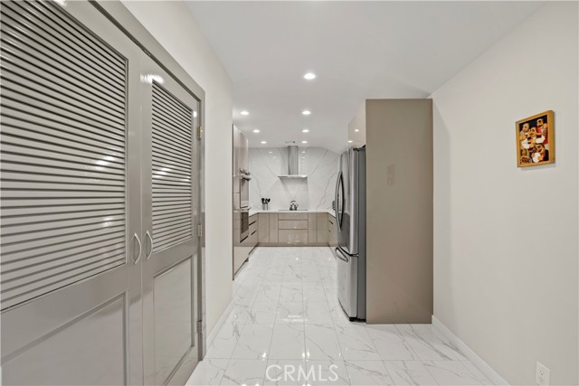 Detail Gallery Image 13 of 65 For 1422 N Central Ave #8,  Glendale,  CA 91202 - 3 Beds | 2 Baths