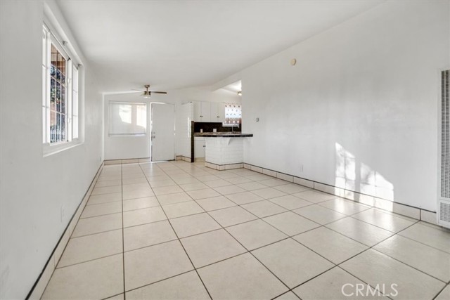 Detail Gallery Image 18 of 42 For 1106 W Flora St, Ontario,  CA 91762 - 2 Beds | 1/1 Baths