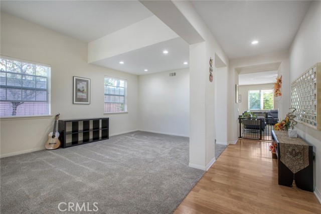 Detail Gallery Image 8 of 46 For 30005 Mickelson Way, Murrieta,  CA 92563 - 5 Beds | 3 Baths