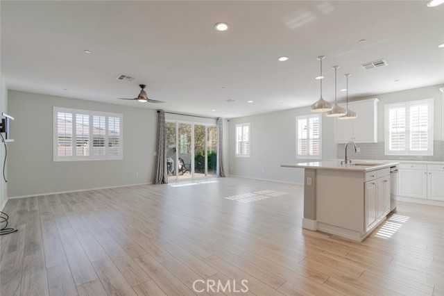 Detail Gallery Image 3 of 25 For 44122 51st St, Lancaster,  CA 93536 - 3 Beds | 2 Baths