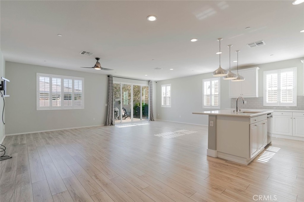 MLS #SR25275045 image #2