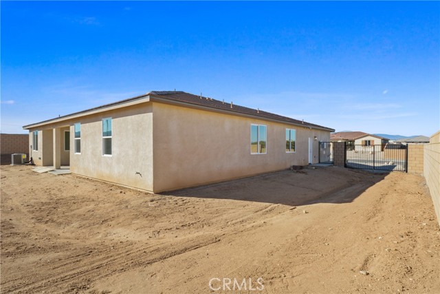 Detail Gallery Image 7 of 11 For 7144 Farmdale Ave, Hesperia,  CA 92345 - 3 Beds | 2 Baths