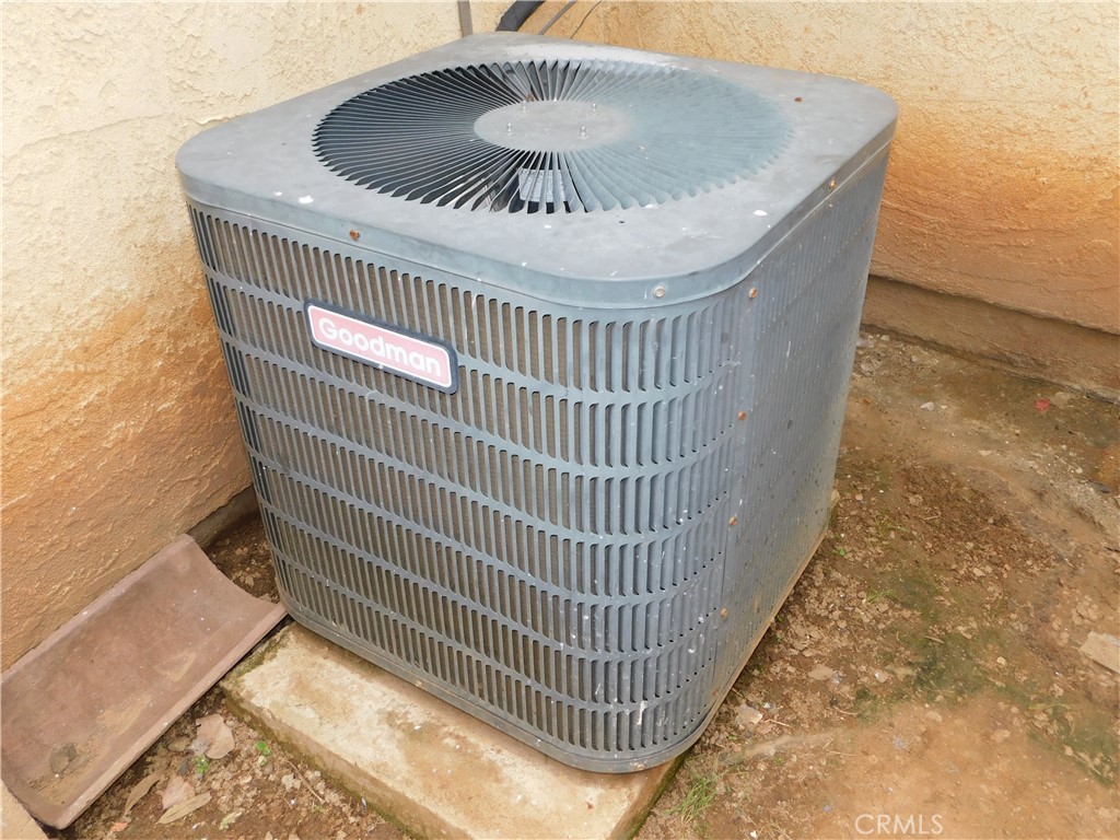 https://media.crmls.org/medias/7144fd12-a851-47dd-87ba-3bb8fbd8ded5.jpg?preset=X-Large