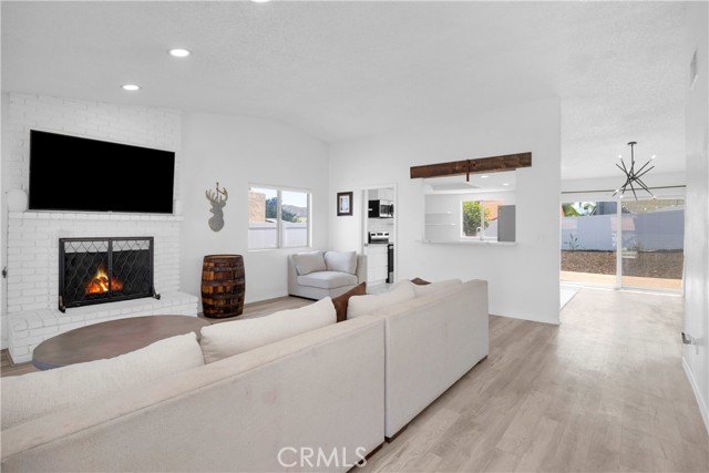 29817 Sloop Drive, Canyon Lake CA: https://media.crmls.org/medias/71458c6b-841e-4c62-9bd4-2e91ae7045ca.jpg