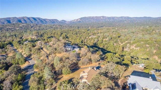 Detail Gallery Image 34 of 40 For 47587 Miami Highlands, Oakhurst,  CA 93644 - 3 Beds | 3 Baths