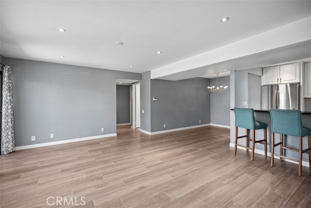 Detail Gallery Image 3 of 11 For 25761 Le Parc #19,  Lake Forest,  CA 92630 - 2 Beds | 2 Baths