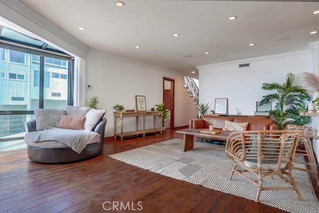 4230 The Strand, Manhattan Beach, California 90266, 3 Bedrooms Bedrooms, ,3 BathroomsBathrooms,Residential,Sold,The Strand,SB21190702