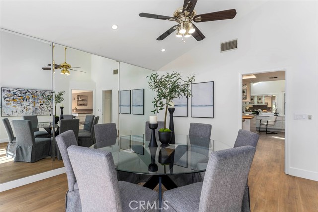 Detail Gallery Image 11 of 42 For 24412 Voltara Ct, Calabasas,  CA 91302 - 4 Beds | 4 Baths