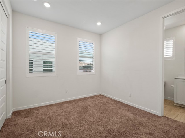 Detail Gallery Image 28 of 41 For 27148 Valley Oak Pl, Valencia,  CA 91381 - 4 Beds | 4 Baths