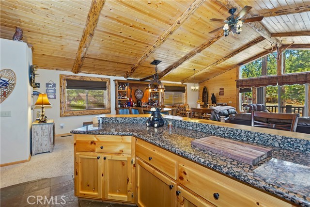 Detail Gallery Image 13 of 53 For 1053 Cherokee St, Fawnskin,  CA 92333 - 4 Beds | 3/1 Baths