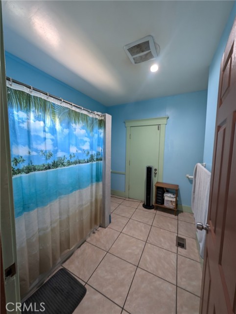 Detail Gallery Image 19 of 23 For 4156 Halldale Ave, Los Angeles,  CA 90062 - 2 Beds | 1 Baths