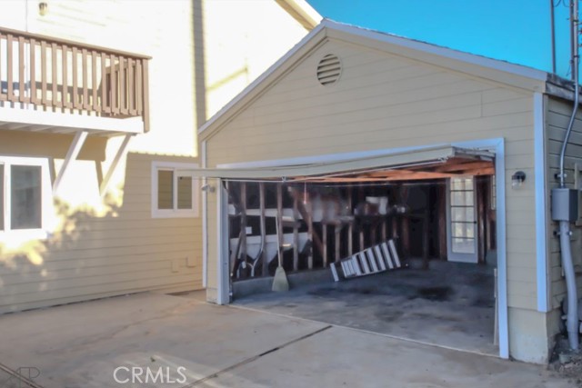 3305 Oakwood Drive, Julian CA: https://media.crmls.org/medias/7149d400-5a1d-4e6a-bda7-be9b5f7fbacb.jpg