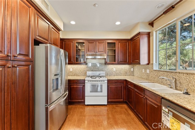Detail Gallery Image 15 of 29 For 31 Lookout, Tustin,  CA 92782 - 3 Beds | 3/1 Baths
