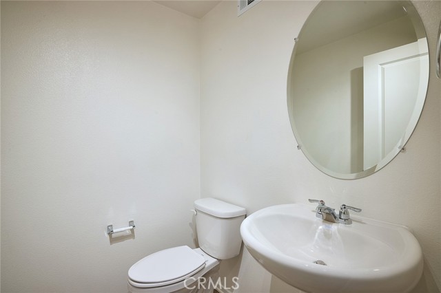 Detail Gallery Image 7 of 16 For 30787 Operetta Ave, Winchester,  CA 92596 - 4 Beds | 2/1 Baths