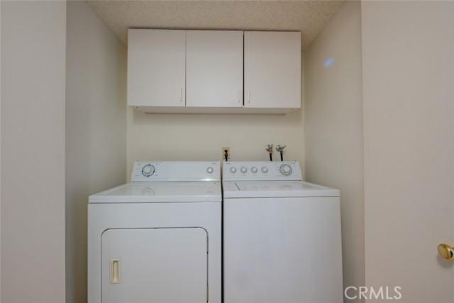 330 Burchett Street # 206, Glendale, California 91203, 3 Bedrooms Bedrooms, ,2 BathroomsBathrooms,Residential,For Sale,330 Burchett Street # 206,CRGD24214873