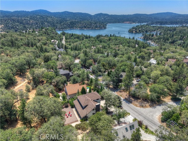 Detail Gallery Image 65 of 70 For 1211 Yellowstone Dr, Lake Arrowhead,  CA 92352 - 4 Beds | 5 Baths