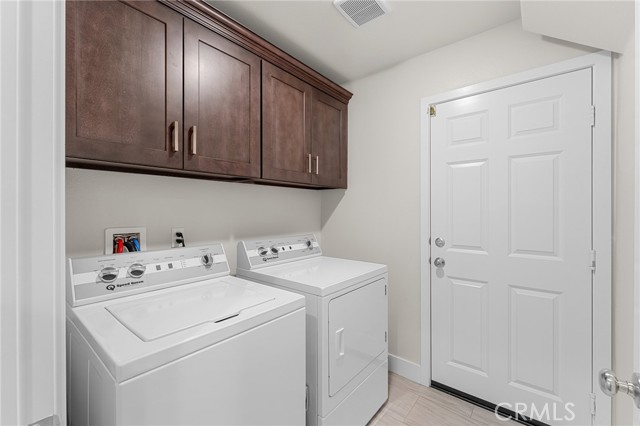 1240 Prabhu Way, Pomona CA: https://media.crmls.org/medias/714c790a-482c-477c-a834-3c6b1695d2c1.jpg