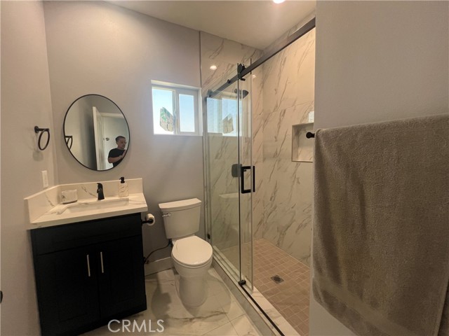 Detail Gallery Image 13 of 14 For 140 N Hewes, Orange,  CA 92869 - 2 Beds | 2 Baths