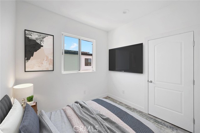 532 W Vernon Avenue, Los Angeles CA: https://media.crmls.org/medias/714d4e1f-8f09-4999-b121-63ad1b9a9320.jpg