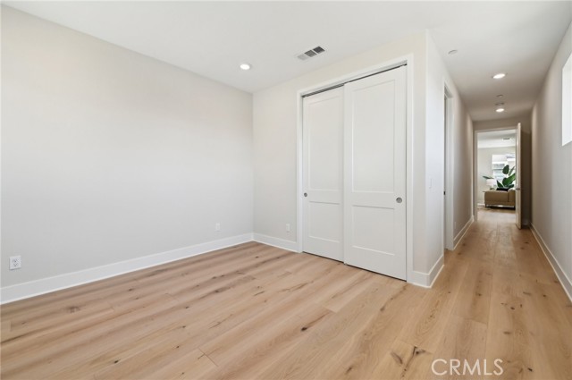 56 Chasma, Irvine CA: https://media.crmls.org/medias/714dc1cb-4b64-4193-afd5-0a828926bd82.jpg
