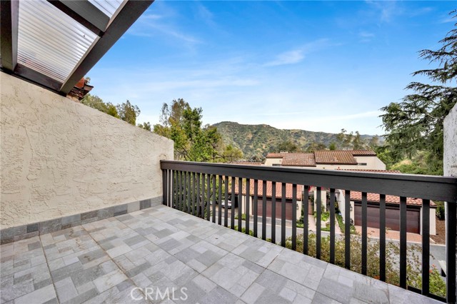 Detail Gallery Image 25 of 43 For 69 Penhill Ct, Glendale,  CA 91206 - 3 Beds | 3 Baths