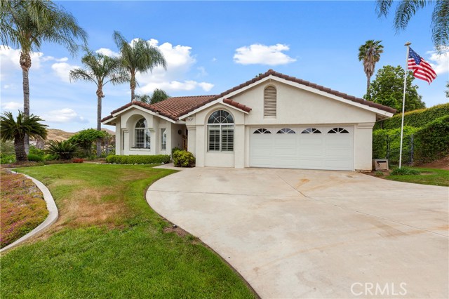 16396 Orangehaven Ln, Riverside, CA 92503