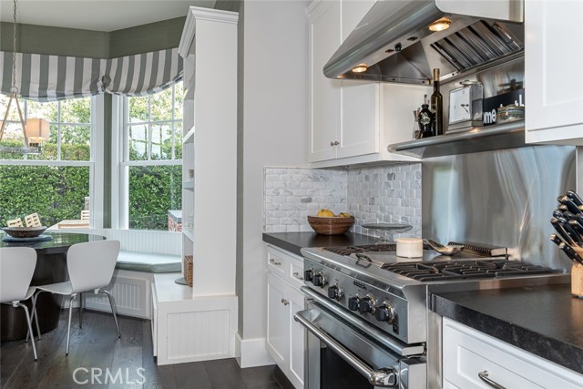 1930 Port Bishop Place, Newport Beach CA: https://media.crmls.org/medias/714ebc58-f013-4b12-8c26-9999fccd14c6.jpg