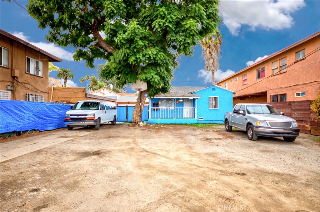 203 N Spring Avenue, Compton, CA 90221