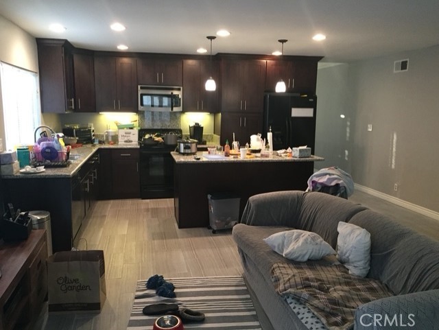 132 N Avenida Alipaz, Walnut CA: https://media.crmls.org/medias/714fa7bc-e301-4c87-8d34-a1131715c695.jpg
