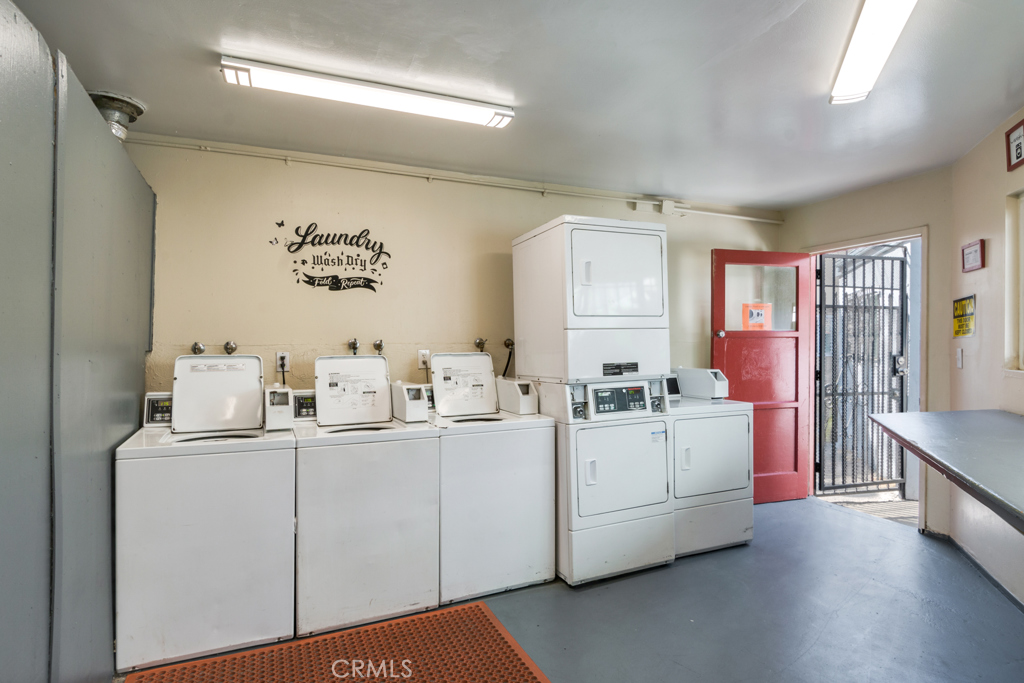 245 S Pima Avenue #17