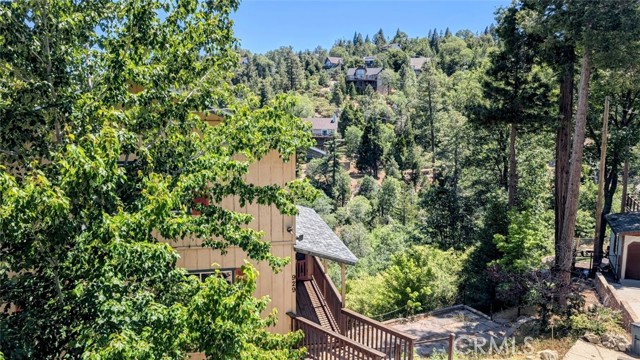 929 Trinity Drive, Lake Arrowhead CA: https://media.crmls.org/medias/7150c06d-74af-4d15-91c4-3b35847db8d7.jpg