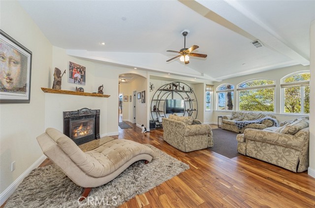 Detail Gallery Image 7 of 60 For 33099 Road 800, Raymond,  CA 93653 - 5 Beds | 3 Baths