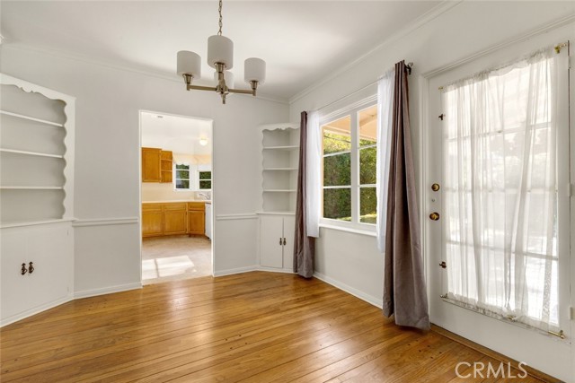 Detail Gallery Image 6 of 12 For 12341 Laurel Terrace Dr, Studio City,  CA 91604 - 2 Beds | 1/1 Baths