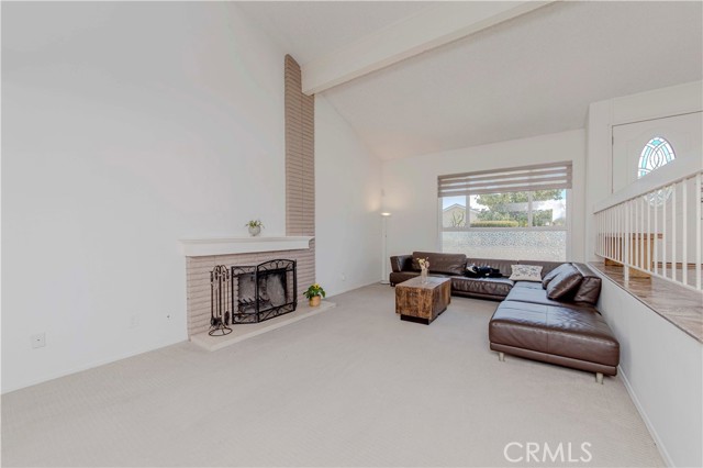 Detail Gallery Image 4 of 42 For 12933 Lucas Ln, Cerritos,  CA 90703 - 5 Beds | 3 Baths
