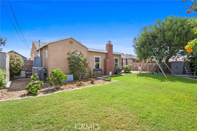 11051 Tarawa Drive, Los Alamitos CA: https://media.crmls.org/medias/7152797f-f253-41c6-b463-bd3131ab8c3c.jpg