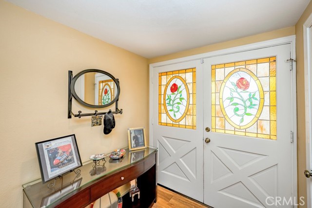 Detail Gallery Image 14 of 47 For 26615 Mountain Park Rd, Canyon Country,  CA 91387 - 3 Beds | 3 Baths