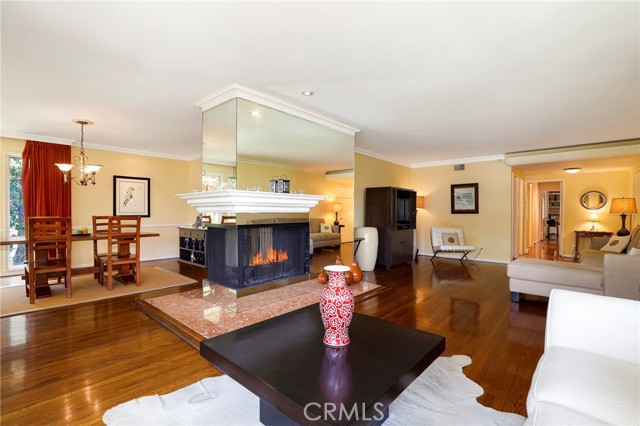 Detail Gallery Image 3 of 34 For 767 S Orange Grove Bld #3,  Pasadena,  CA 91105 - 3 Beds | 2/1 Baths