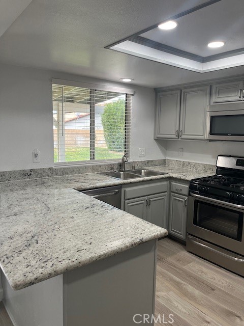 Detail Gallery Image 2 of 14 For 44147 Jamie Ct, Lancaster,  CA 93536 - 3 Beds | 2/1 Baths