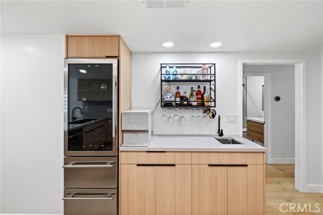 Detail Gallery Image 11 of 67 For 22731 Canyon Lake Dr, Canyon Lake,  CA 92587 - 4 Beds | 4 Baths