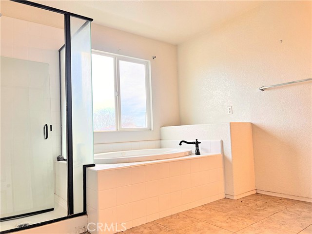 Detail Gallery Image 24 of 51 For 2745 Garnet Ln, Lancaster,  CA 93535 - 5 Beds | 3 Baths